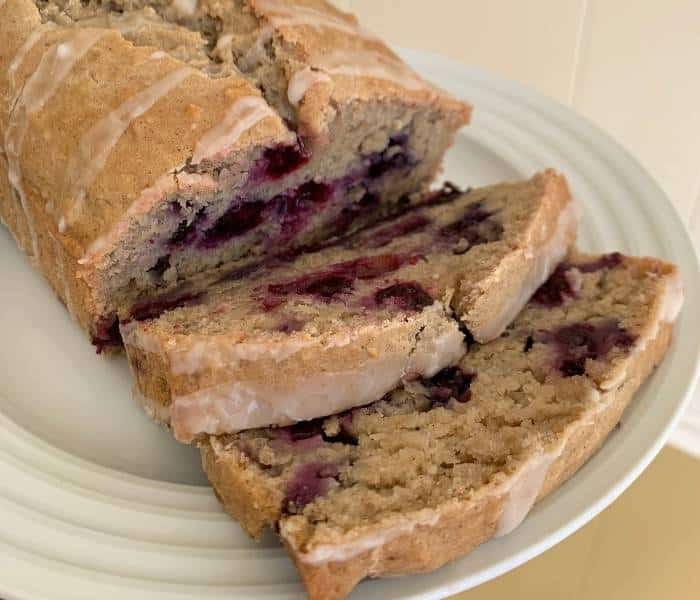 vegan blueberry oatmeal bread