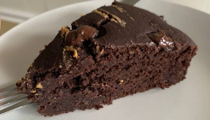 Healthy Vegan Chocolate Peanut Butter Cake
