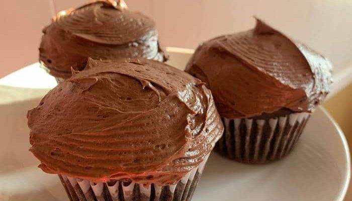 Easy Vegan Chocolate Cupcake Recipe