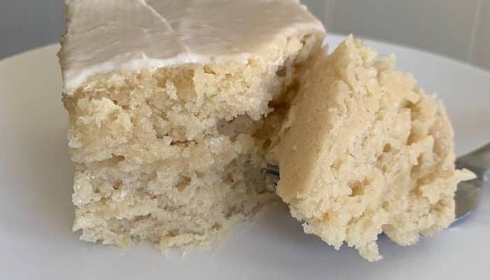 Moist Vegan Vanilla Almond Cake