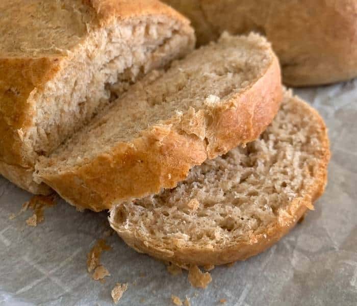 Mouthwatering Spelt and Oat Bread Loaves