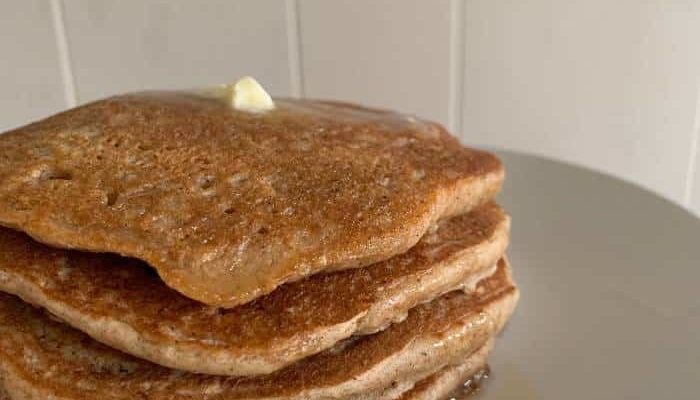 Super Delish Applesauce Pancakes