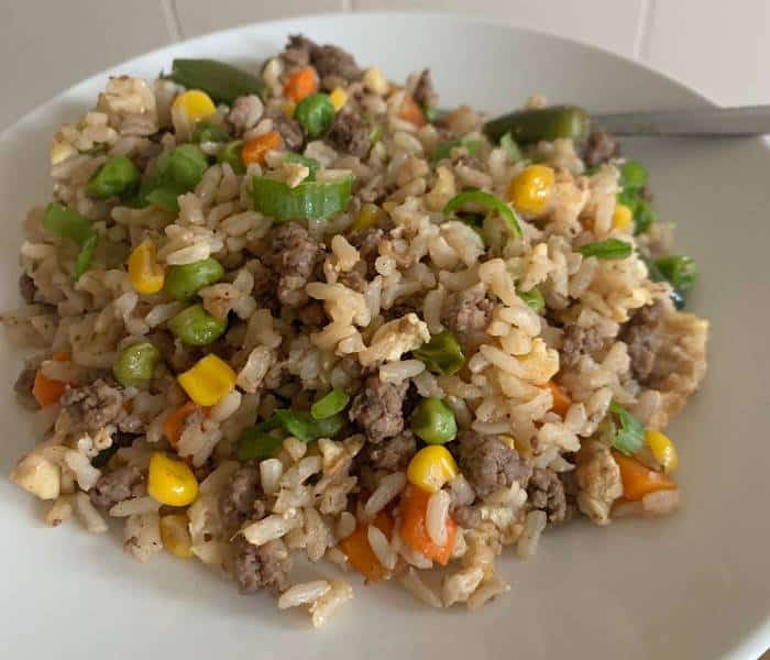 Easy Beef Fried Brown Rice With Veggies