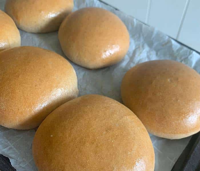 easy spelt buns recipe