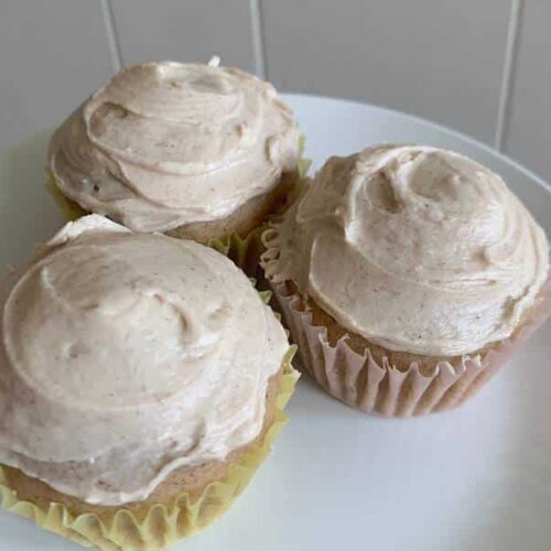 eggless one-bowl cinnamon cupcakes