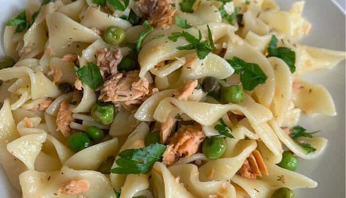 Easy Stovetop Canned Salmon with Egg Noodles